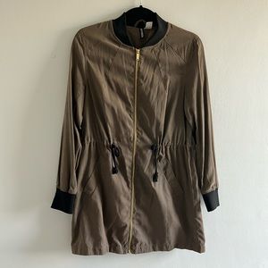 Divided Lightweight Jacket